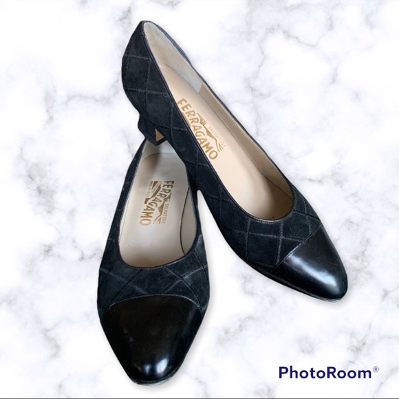 Salvatore Ferragamo Matelasse Navy Blue Quilted Suede Cap Toe Low Heel Pump 7.5 - Picture 5 of 16